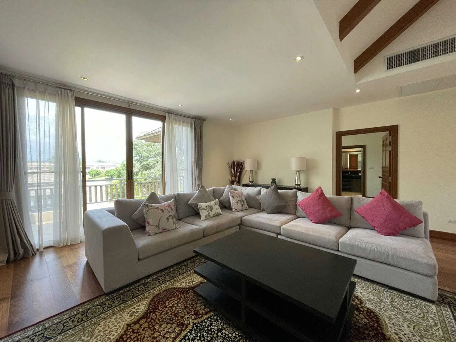 Luxury 4 bedrooms villa – Based in Cherng Talay — Thumbnail 11