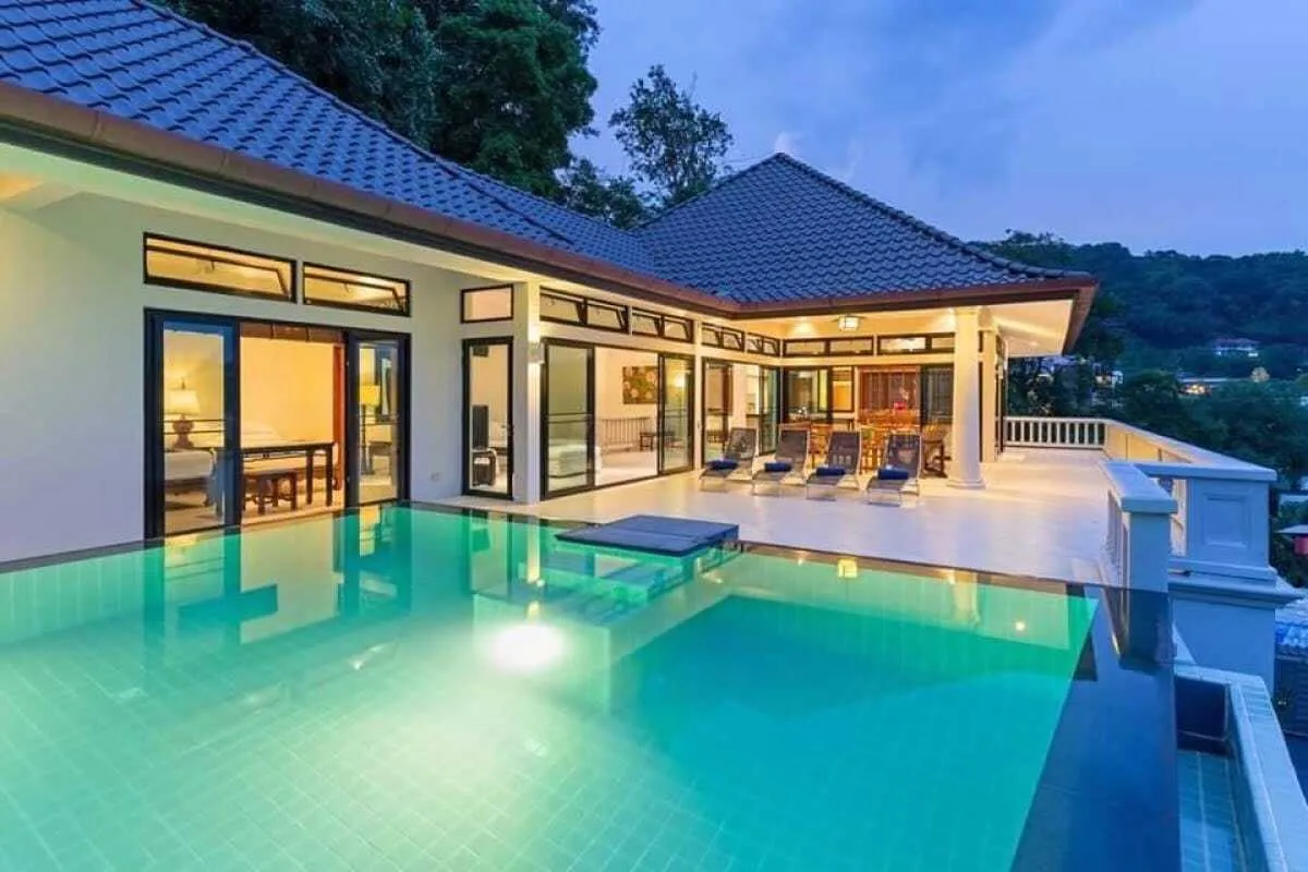 Beachfront 4 bedrooms with private pool villa for rent — Thumbnail 8