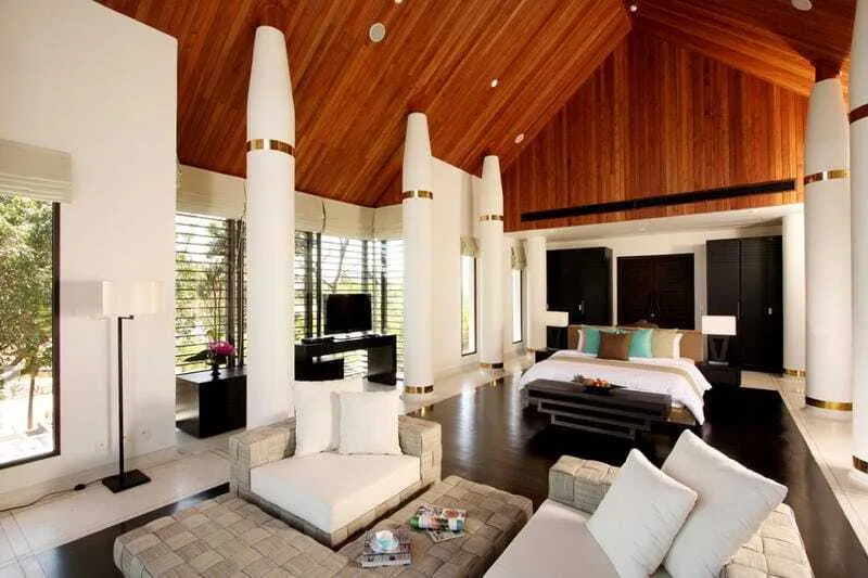 Luxurious 5 bedrooms villa – Beachfront – Based in Pa Khlok — Thumbnail 5