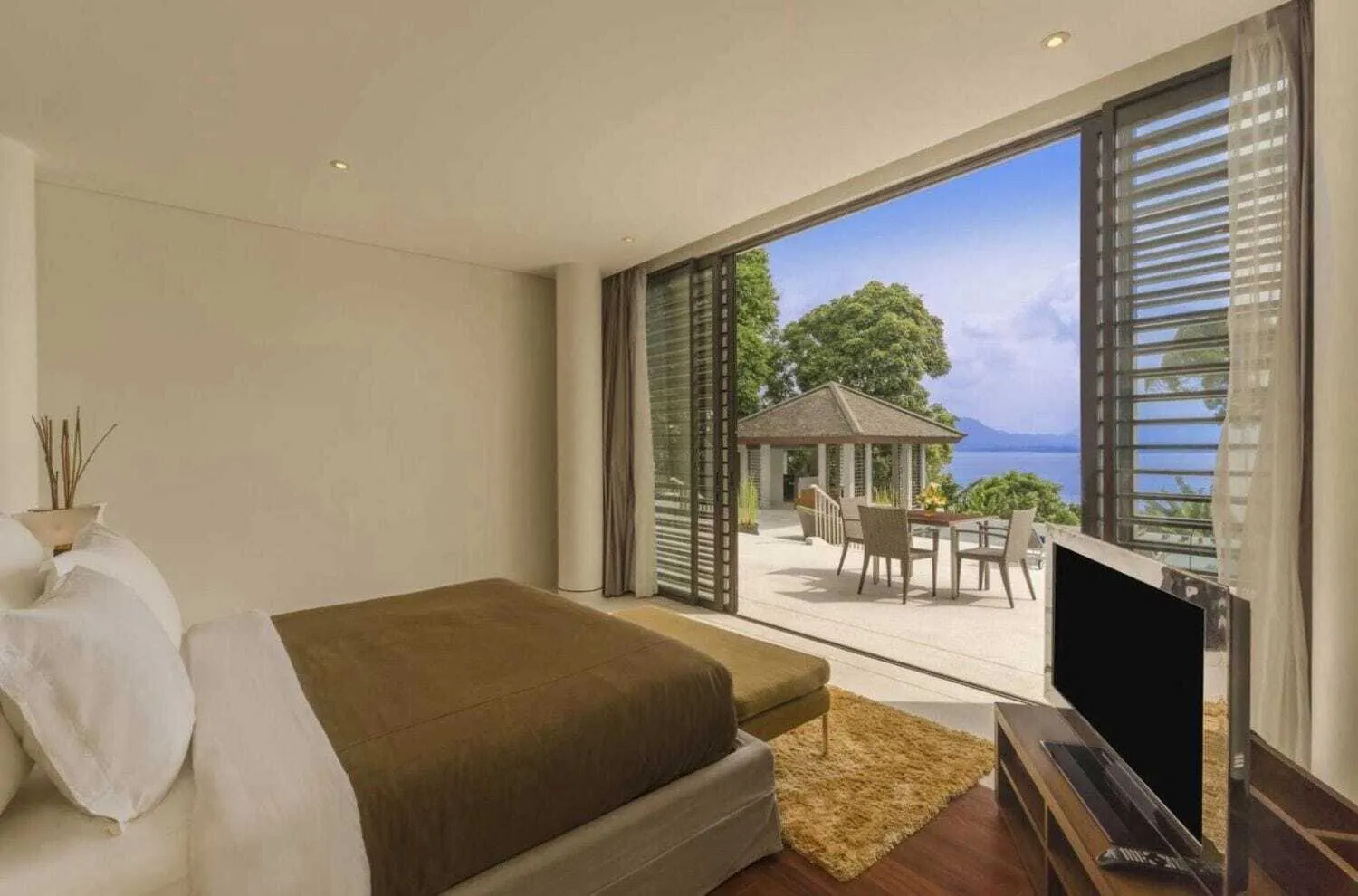Luxurious 5 bedrooms villa – Based in Pa Khlok — Thumbnail 4