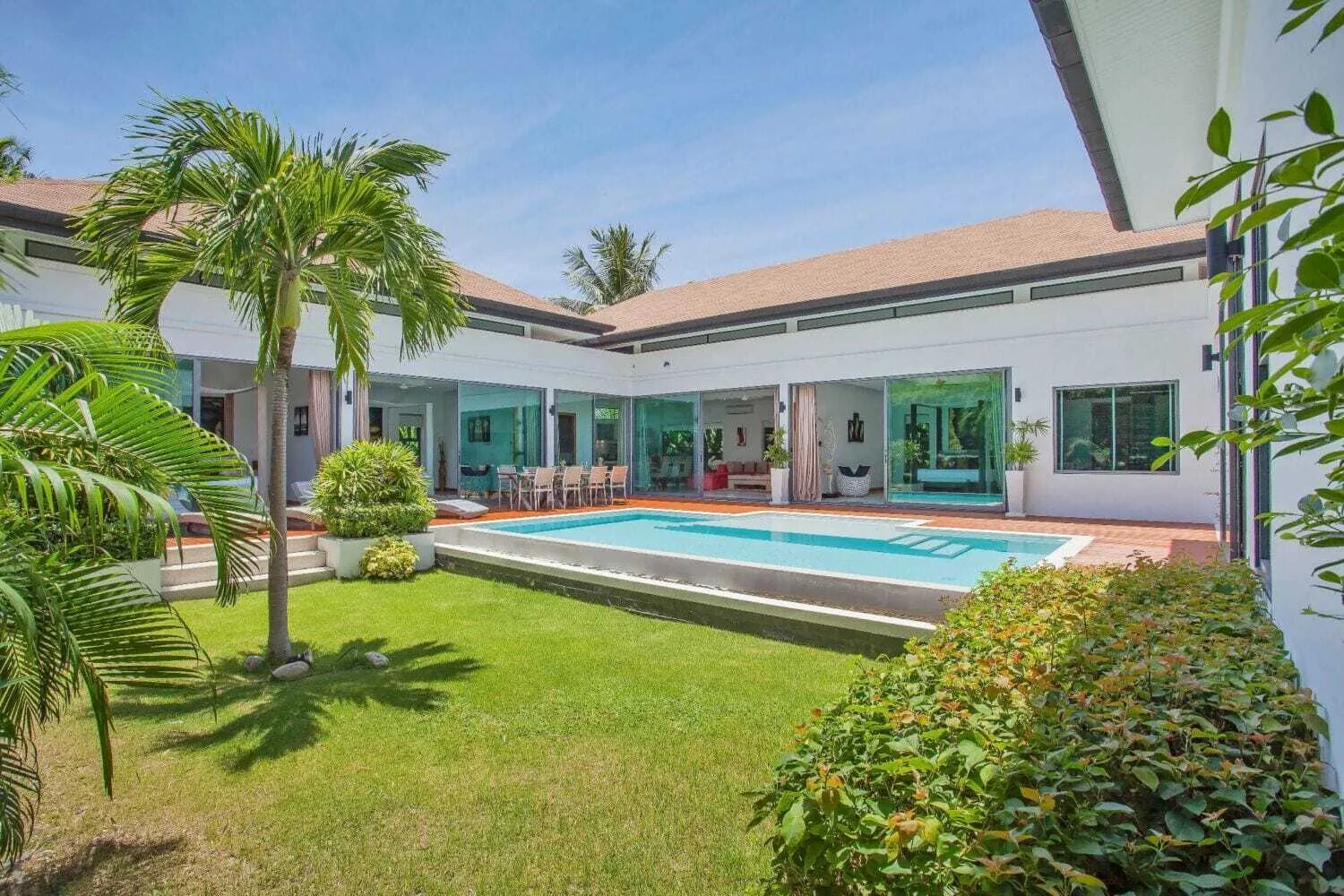 Gorgeous 4 bedrooms villa – Based in Rawai — Thumbnail 11
