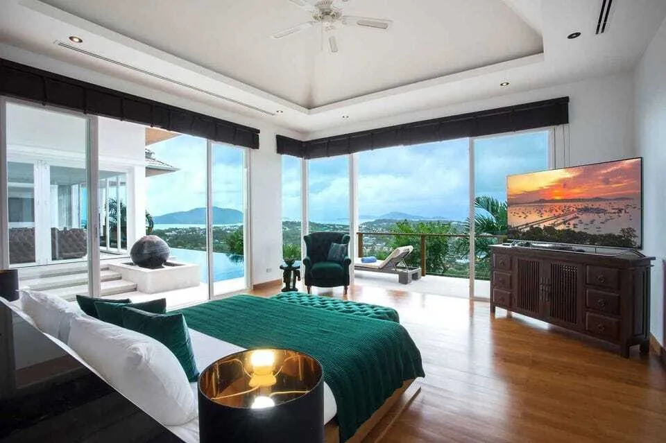 Luxury 4 bedrooms villa – Sea view – Based in Rawai — Thumbnail 17