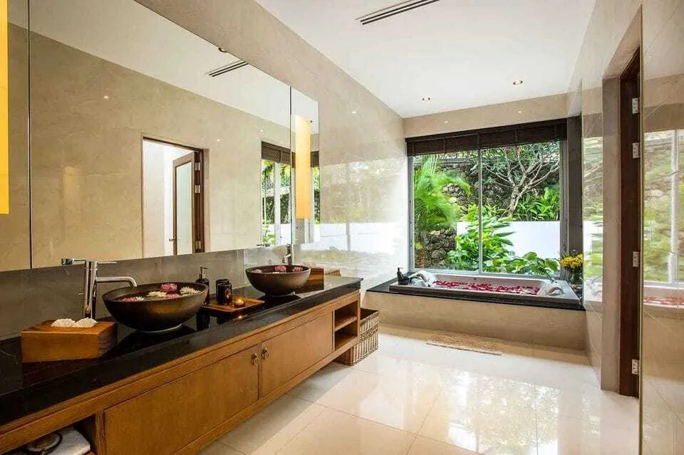 Luxury 4 bedrooms villa – Sea view – Based in Rawai — Thumbnail 19