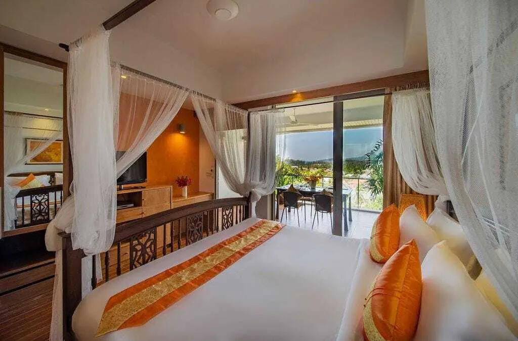Luxury 4 bedrooms villa – Sea View – in Bang Tao — Thumbnail 10