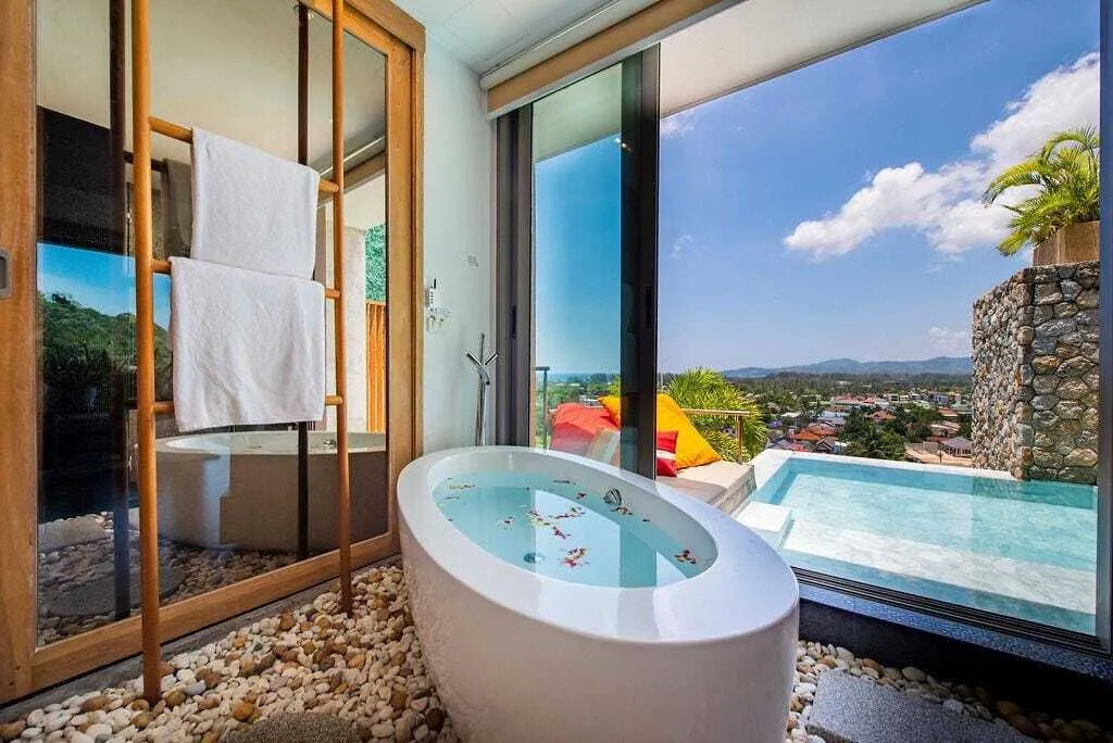 Luxury 4 bedrooms villa – Sea View – in Bang Tao — Thumbnail 13
