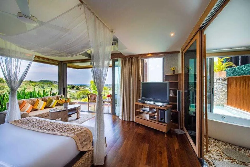 Luxury 4 bedrooms villa – Sea View – in Bang Tao — Thumbnail 23