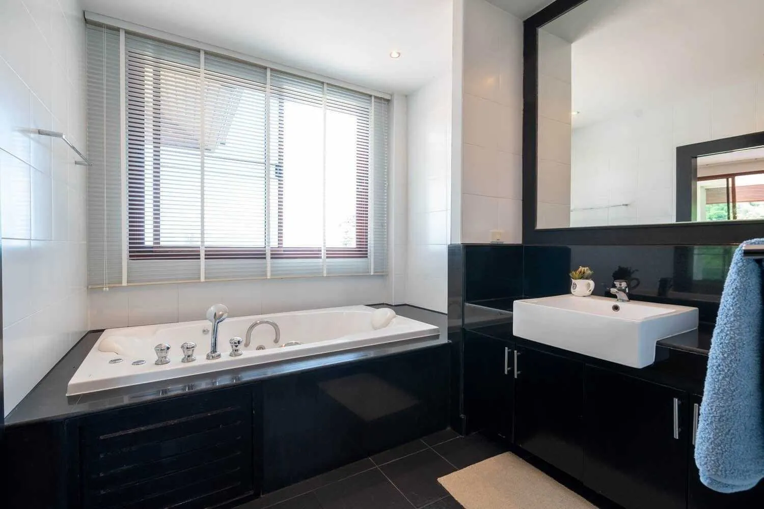 Seaview 5 Bedrooms with private pool villa — Miniature 8