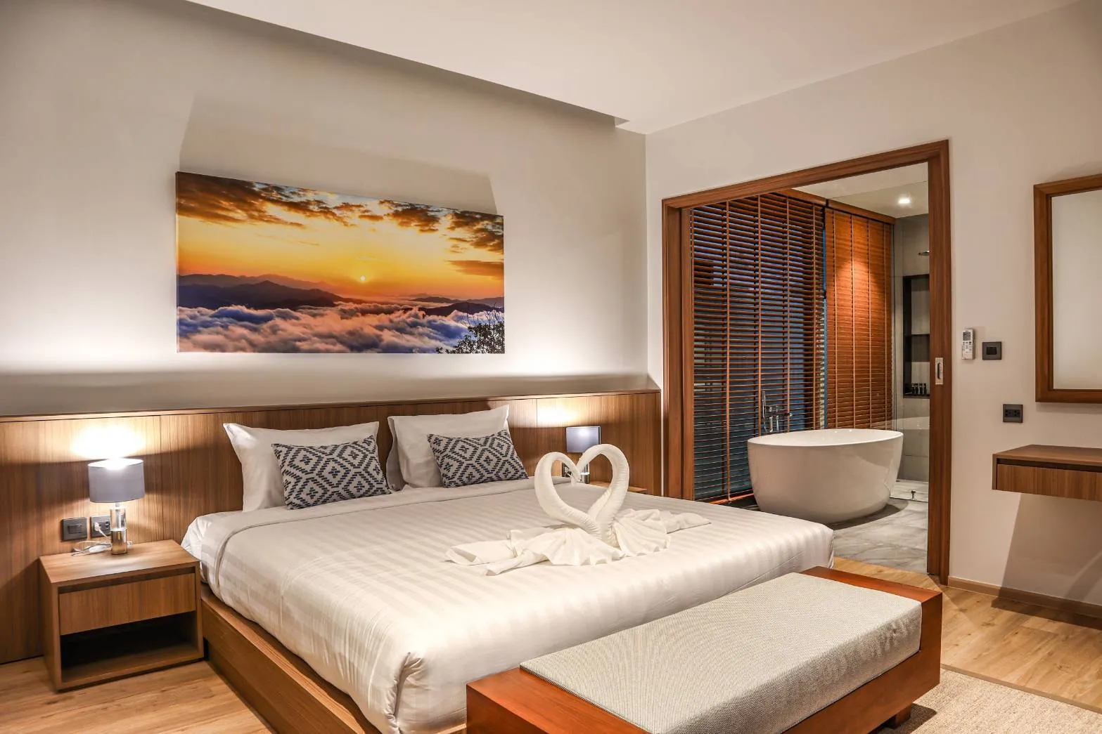 Beautiful 2 Bedroom Pool Villa for Rent in Cheong Thale — Thumbnail 3