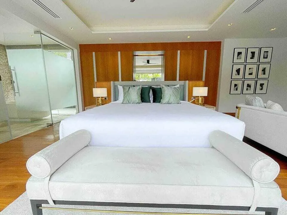 Stunning 4 Bedrooms with Private Pool Villa in Bangtao Beach — Thumbnail 10