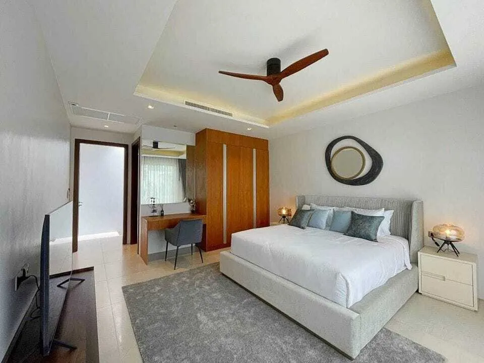 Stunning 4 Bedrooms with Private Pool Villa in Bangtao Beach — Thumbnail 11