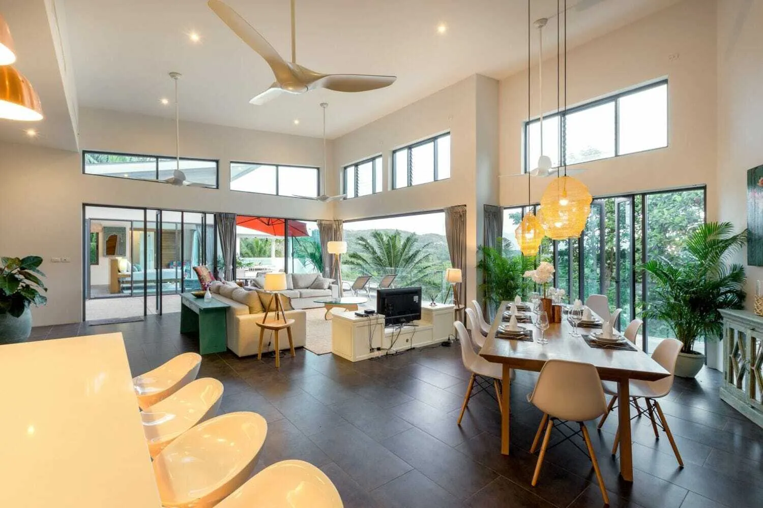 Luxury villa for rent in Layan — Thumbnail 10