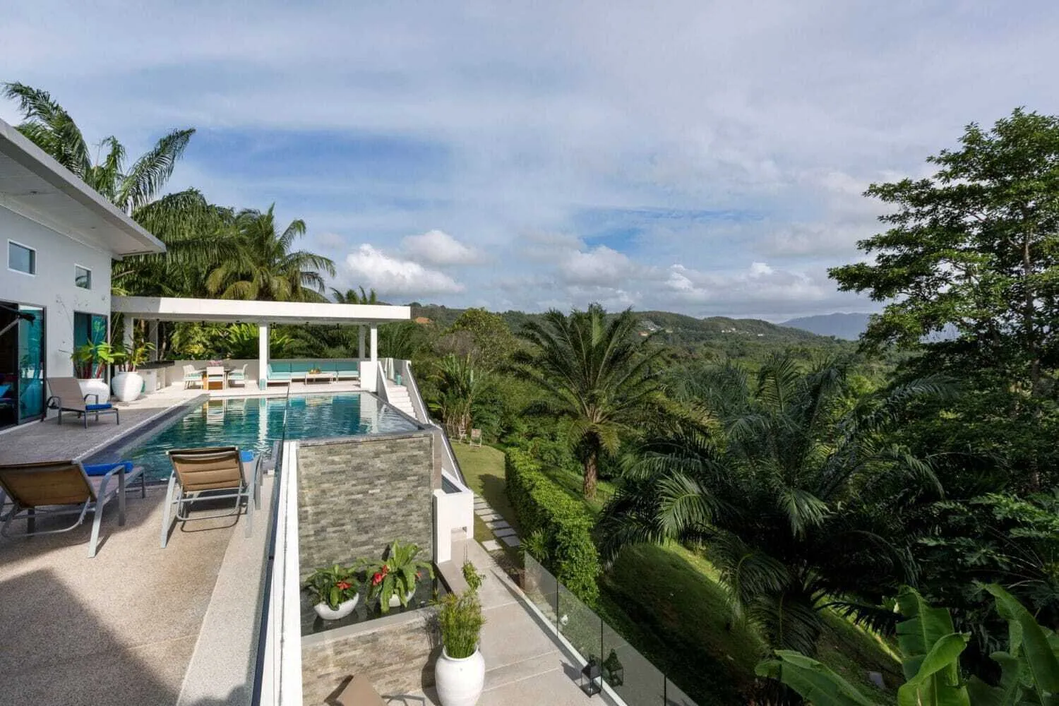 Luxury villa for rent in Layan — Thumbnail 19