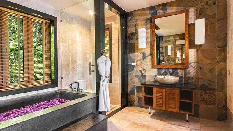 Grand Luxury Seaview 5 Bedrooms with private pool for rent in Surin Beach — Thumbnail 9