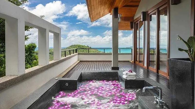 Grand Luxury Seaview 5 Bedrooms with private pool for rent in Surin Beach — Thumbnail 11