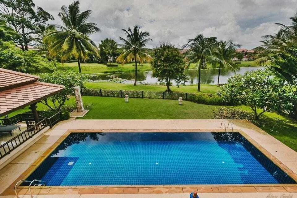 Beautiful 4 Bedrooms Pool Villa for rent in Choeng Thale Phuket — Thumbnail 3