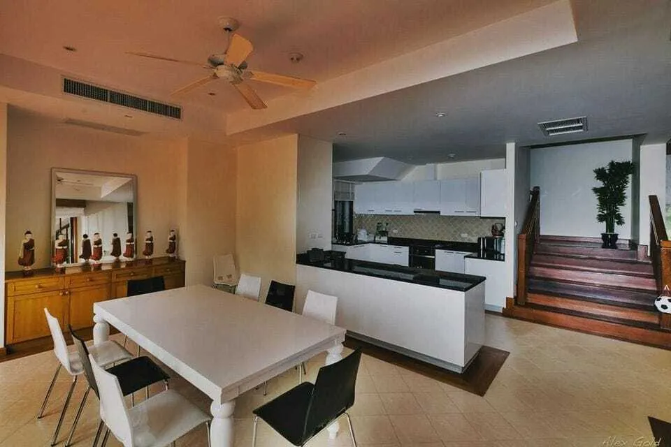 Beautiful 4 Bedrooms Pool Villa for rent in Choeng Thale Phuket — Thumbnail 10