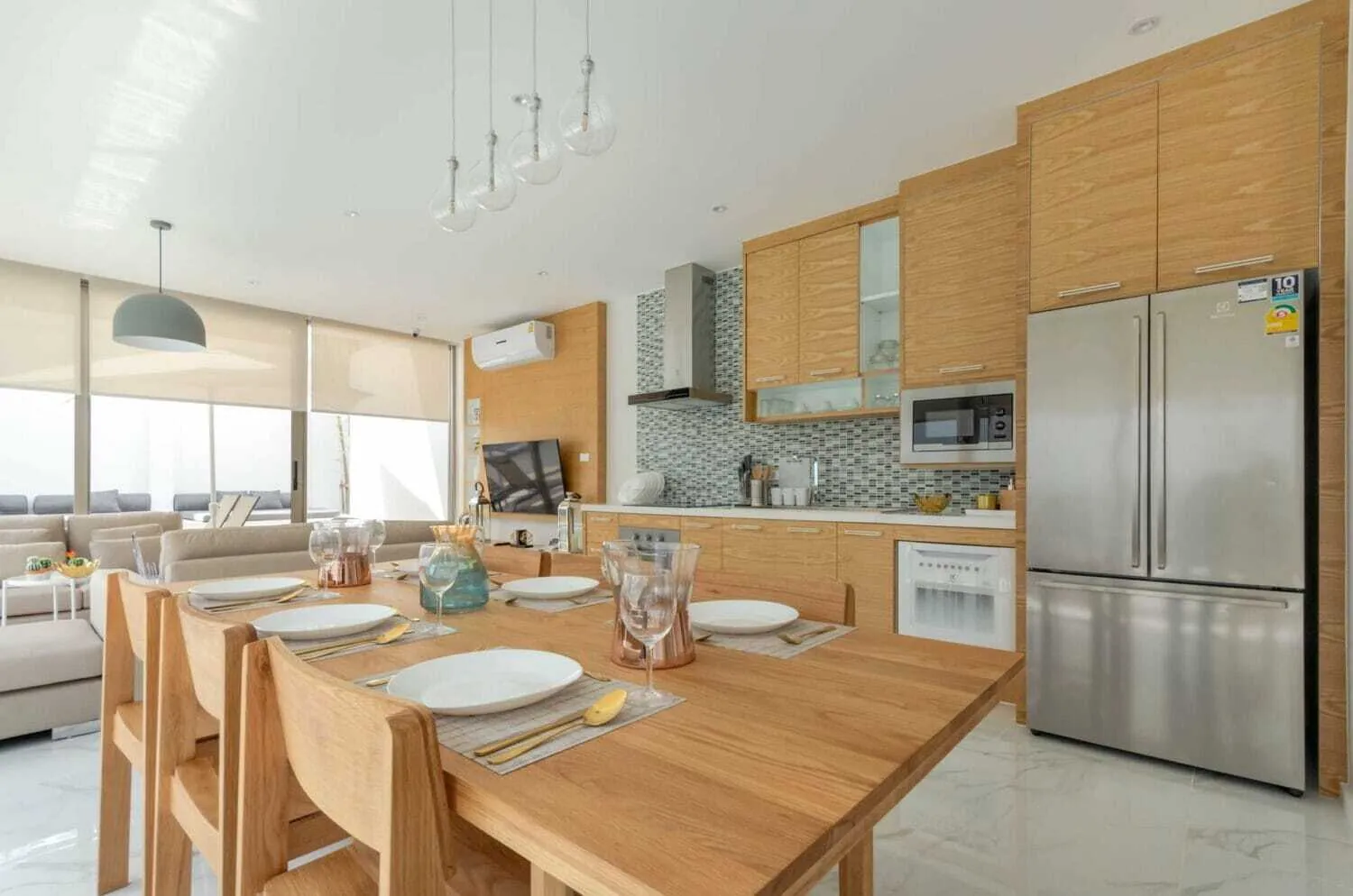 Modern 4 Bedrooms Pool Villa in Choeng Thale Phuket for rent — Thumbnail 7
