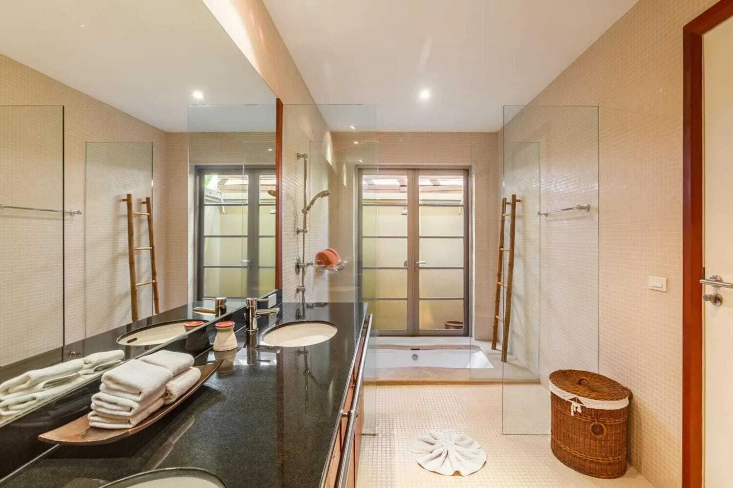 Tropical modern 3 Bedrooms pool villa for rent in Bangtao — Thumbnail 8