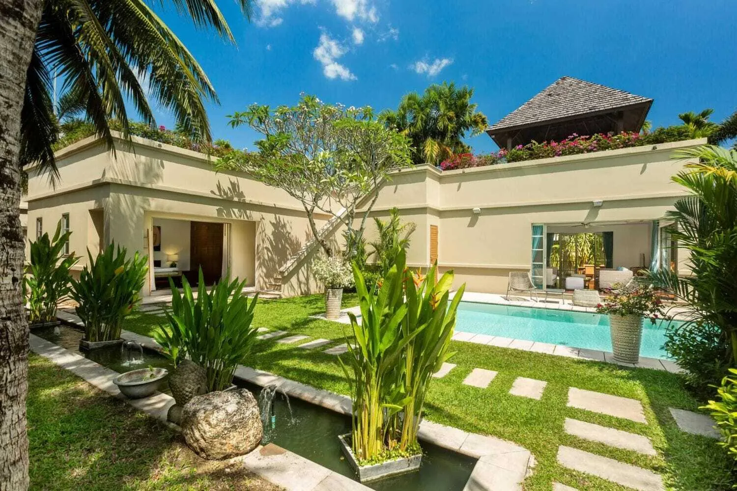 Tropical modern 3 Bedrooms pool villa for rent in Bangtao — Thumbnail 9