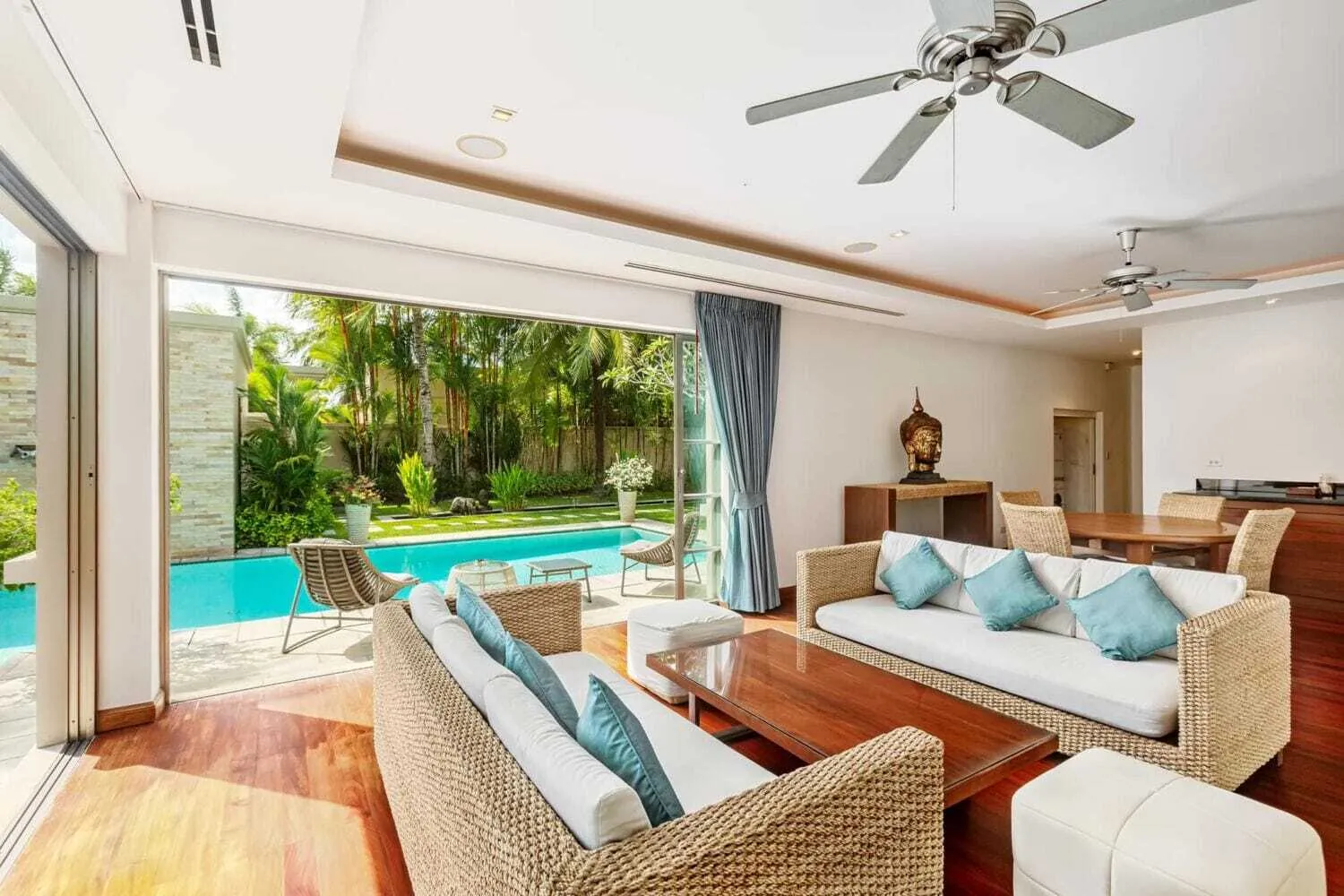 Tropical modern 3 Bedrooms pool villa for rent in Bangtao — Thumbnail 13