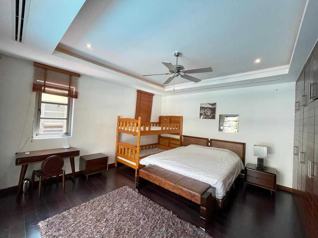 Beautiful 4 Bedrooms with private pool villa in Bangtao — Thumbnail 3