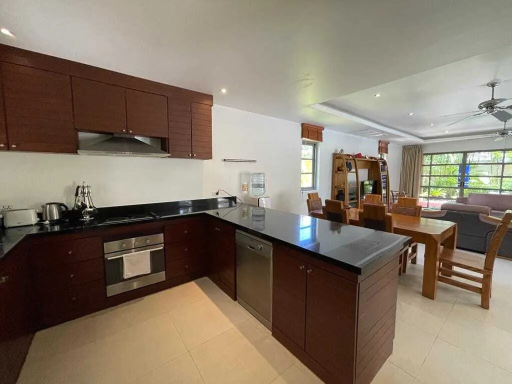 Beautiful 4 Bedrooms with private pool villa in Bangtao — Thumbnail 7