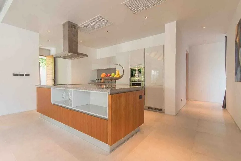 Luxury 4 Bedrooms with private pool villa in Layan — Thumbnail 2