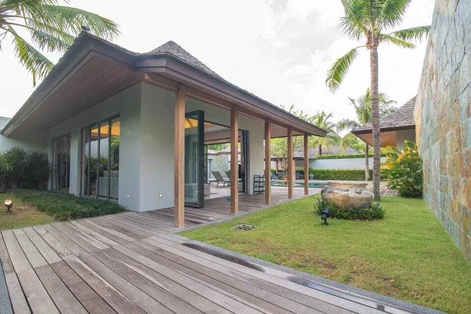 Luxury 4 Bedrooms with private pool villa in Layan — Thumbnail 8