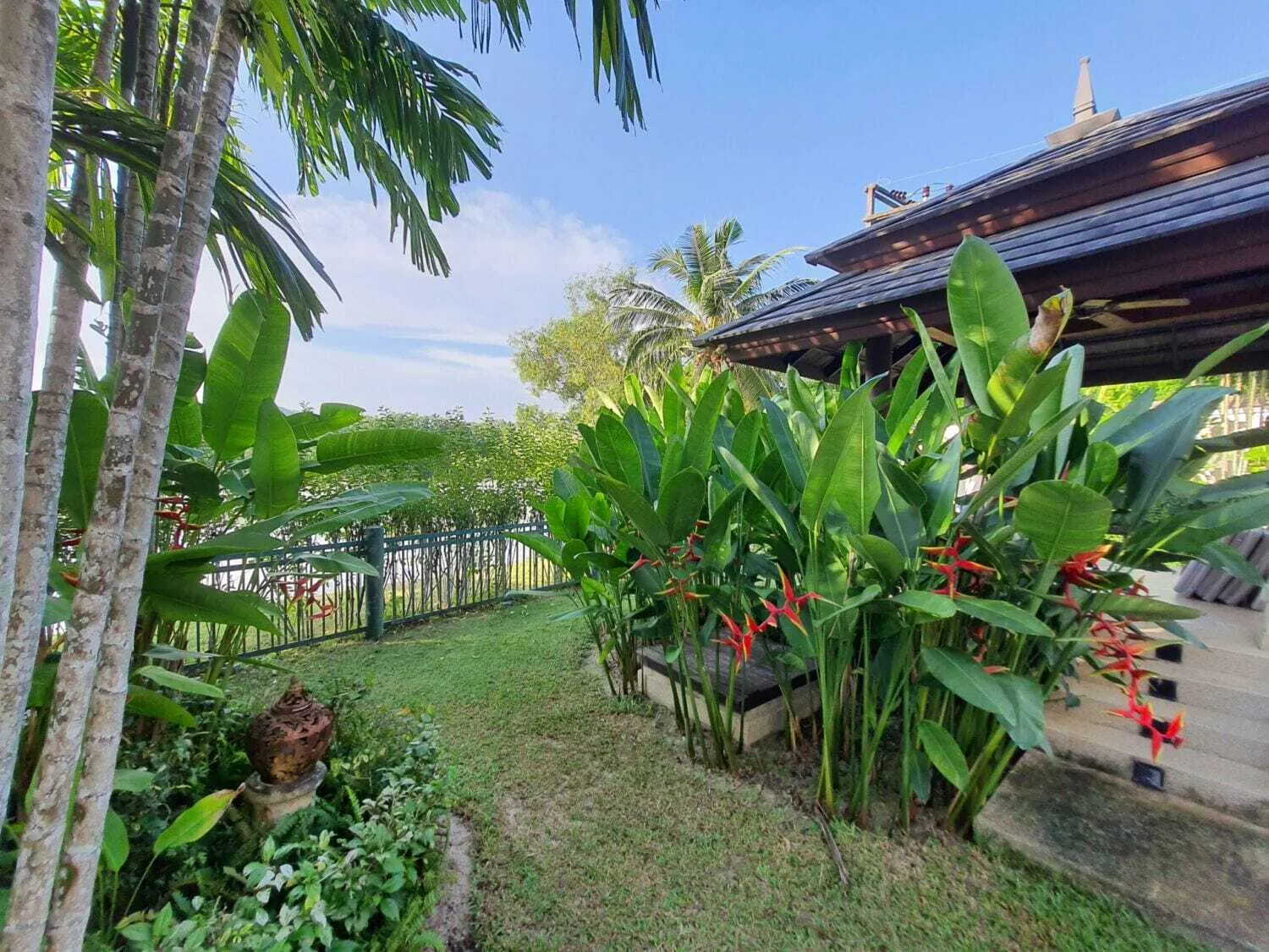 4 bedrooms villa for rent in Angsana Village, Phuket — Thumbnail 25