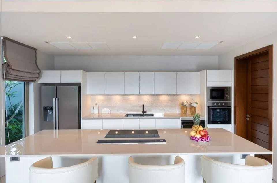 Luxury 4 Bedrooms with private pool Villa in Botanica Bangtao — Thumbnail 11