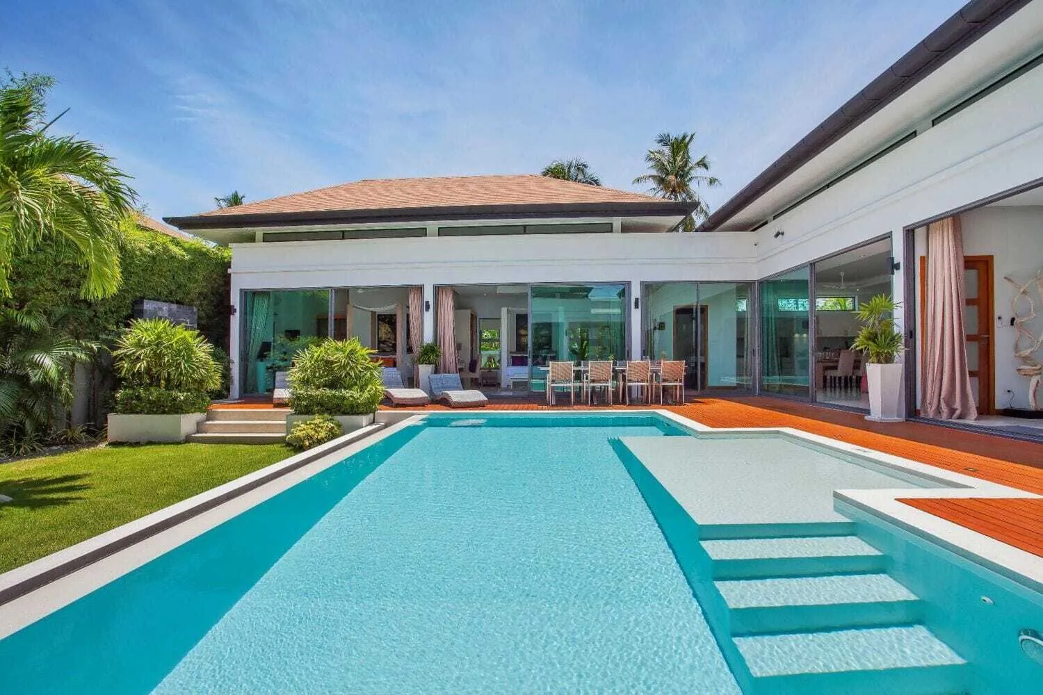 Modern 3 Bedrooms pool villa for rent in Rawai — Thumbnail 16