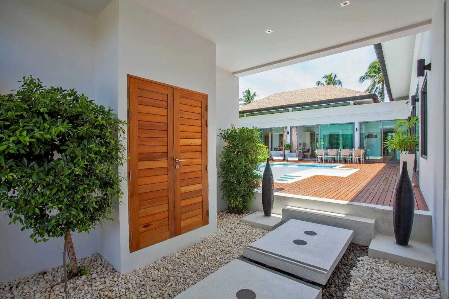 Modern 3 Bedrooms pool villa for rent in Rawai — Thumbnail 17