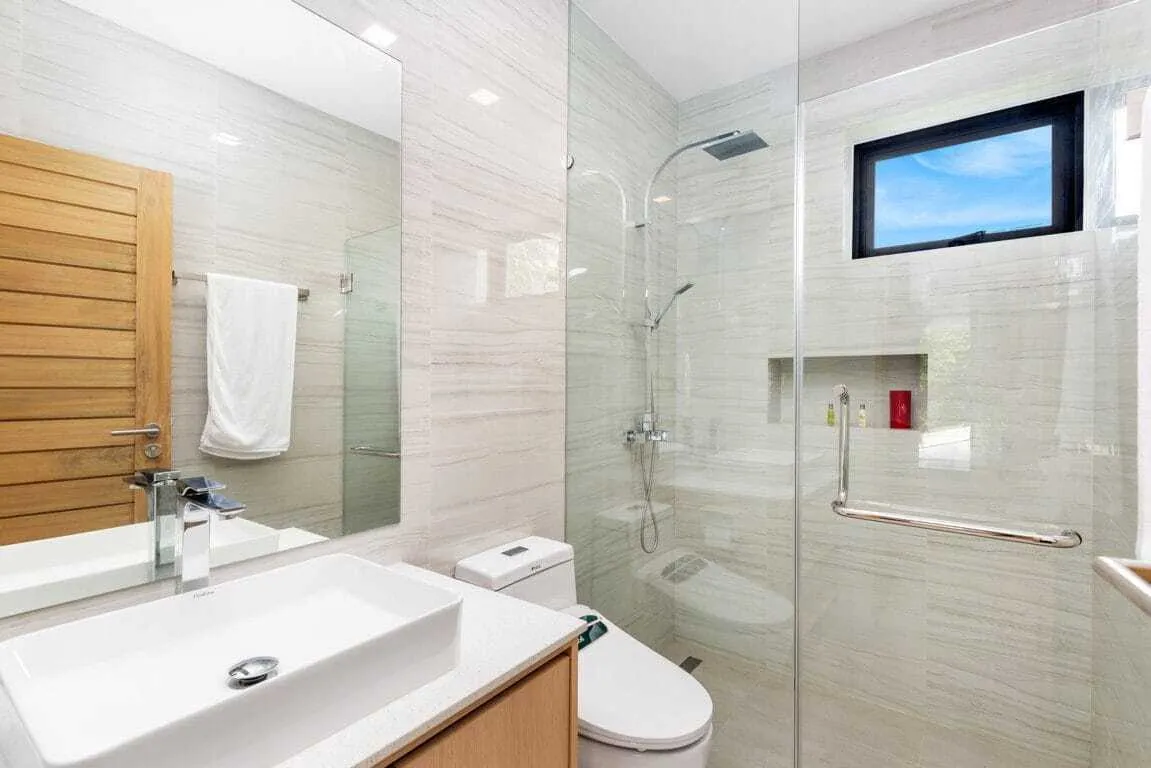 Seaview 4 Bedrooms with private pool villa for sale — Thumbnail 2