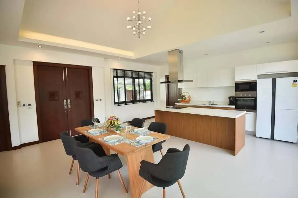 Luxury 3-Bedroom Private Pool Villa for Rent in Pasak, Cherng Thalay, Phuket — Thumbnail 3