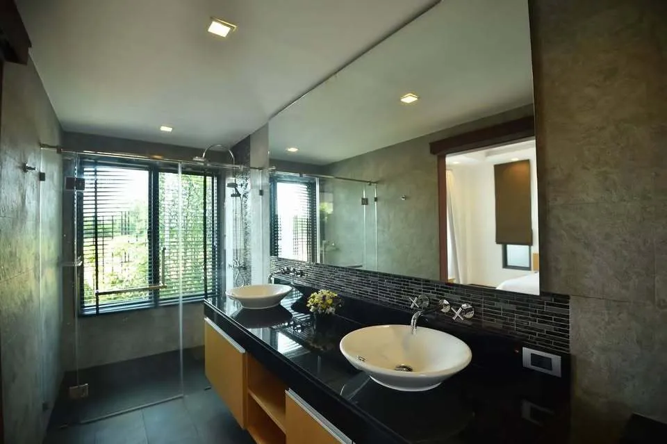Luxury 3-Bedroom Private Pool Villa for Rent in Pasak, Cherng Thalay, Phuket — Thumbnail 4
