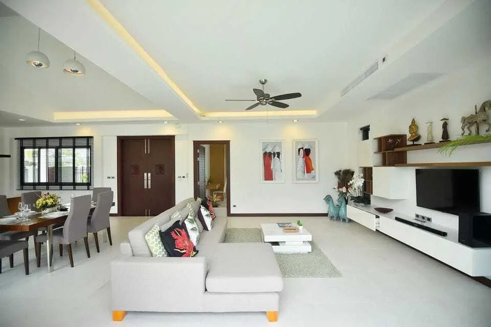 Luxury 3-Bedroom Private Pool Villa for Rent in Pasak, Cherng Thalay, Phuket — Thumbnail 10
