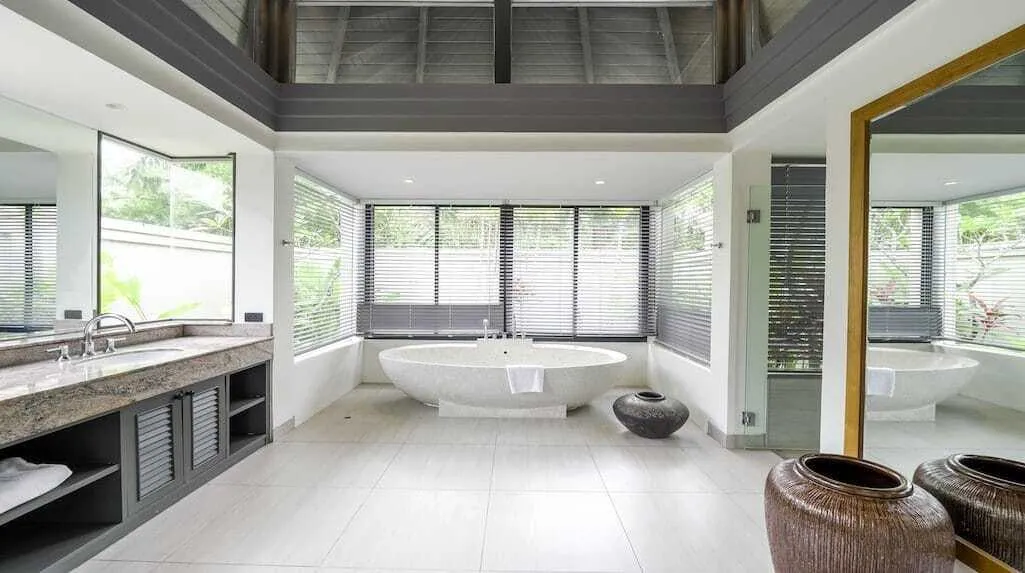 Mountain view in tropical paradise villa in Layan — Thumbnail 16