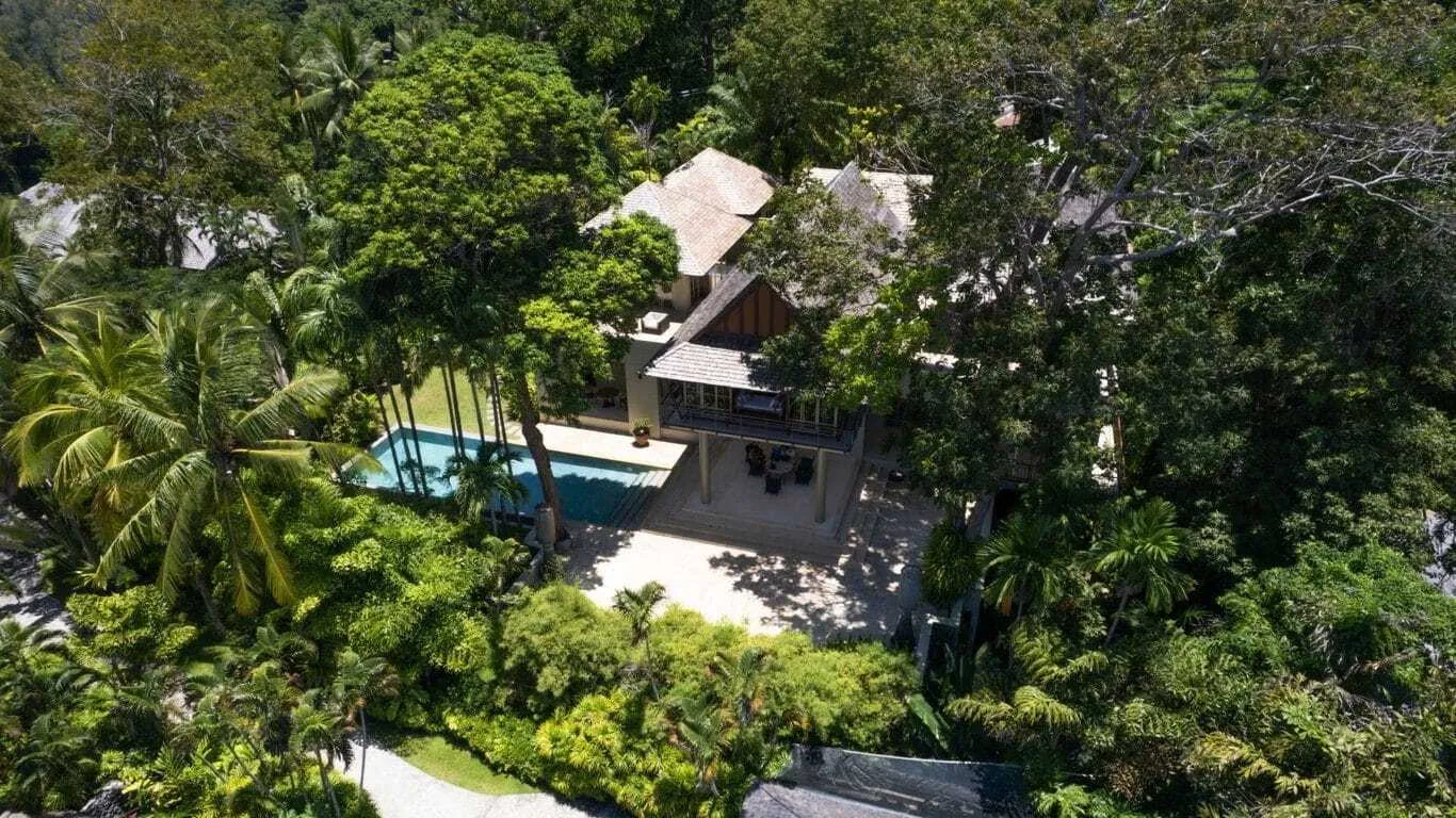 Oceanfront 5 bedrooms villa for rent in Trisara — Thumbnail 5