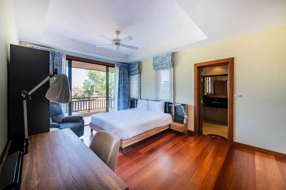 Laguna Village Residence 4 bedrooms pool villa with Garden Near Bang Tao Beach — Thumbnail 5