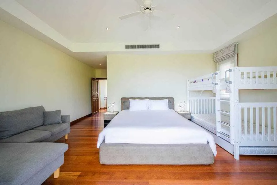 Laguna Village Residence 4 bedrooms pool villa with Garden Near Bang Tao Beach — Thumbnail 17