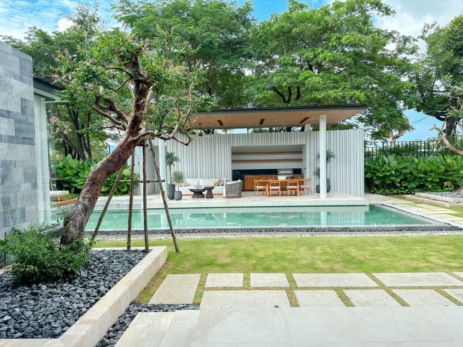 Botanica Forestique 4 bedrooms with private pool — Thumbnail 9