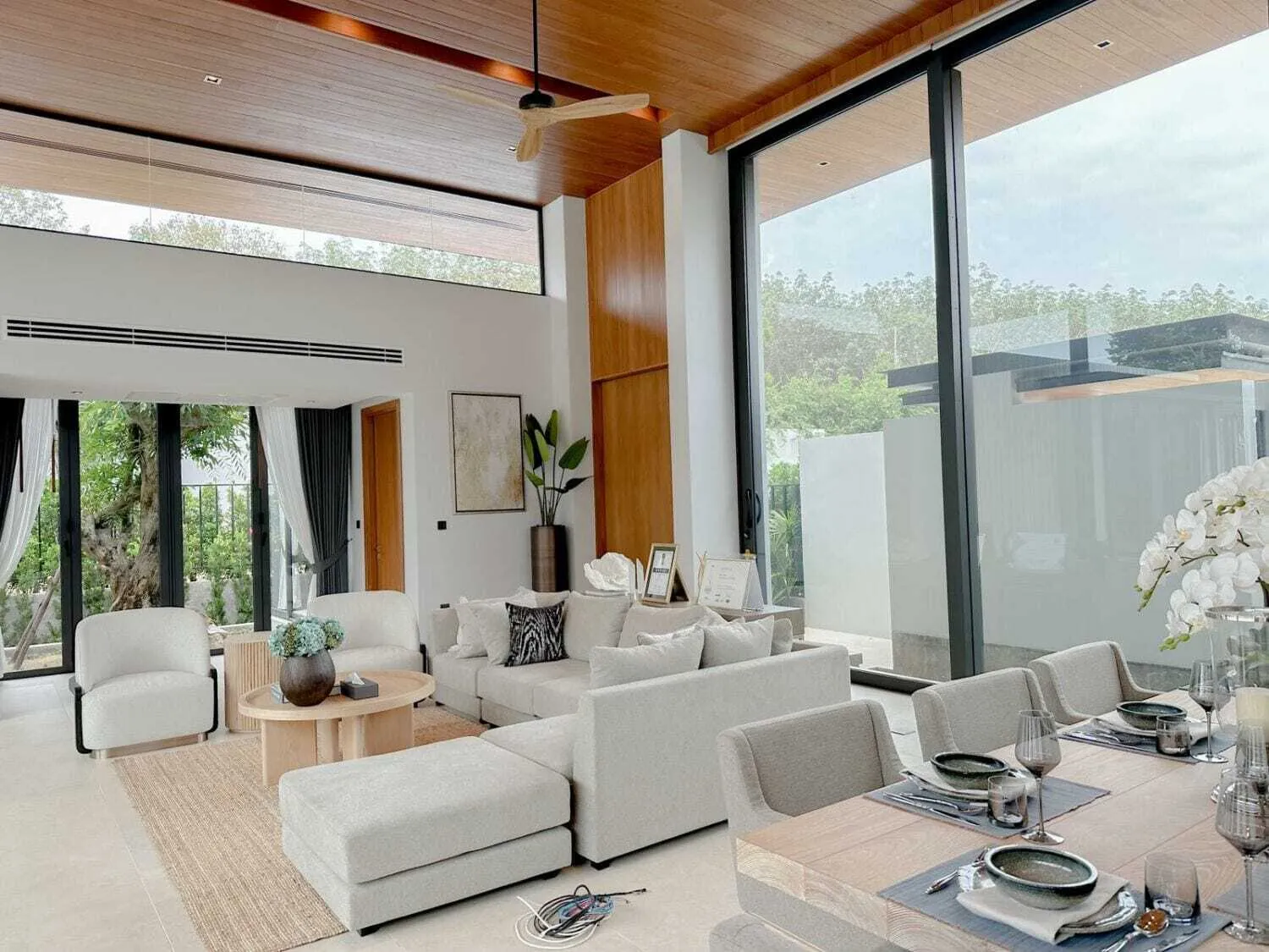 Botanica Forestique 4 bedrooms with private pool — Thumbnail 10