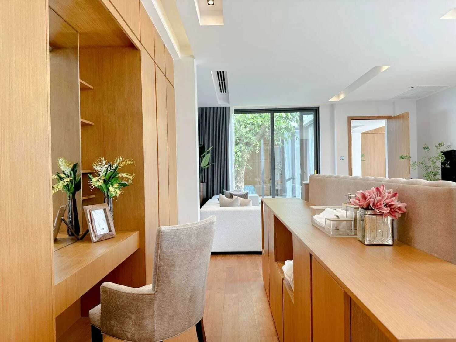 Botanica Forestique 4 bedrooms with private pool — Thumbnail 15