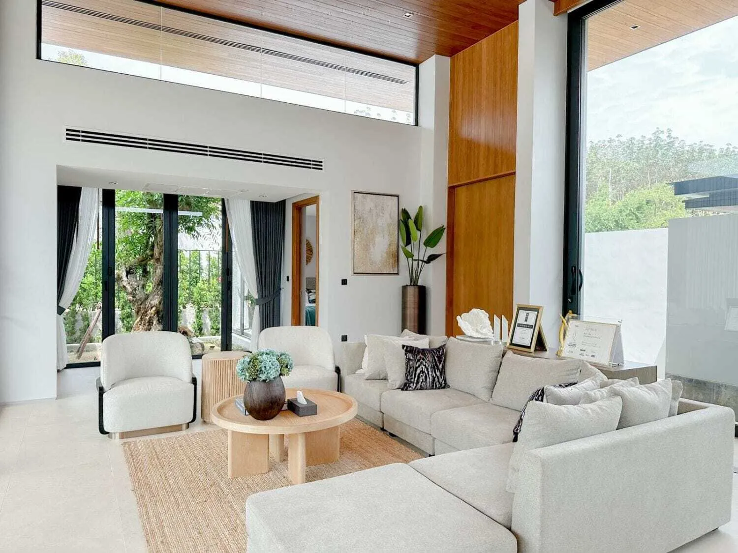 Modern Luxury Botanica 4 bedrooms with private pool in Layan — Thumbnail 16