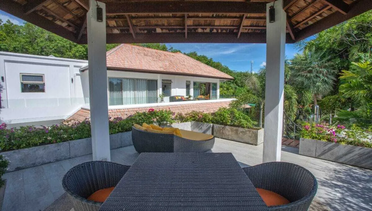 Spectacular 5 Bedroom with private pool villa for sale — Miniature 8