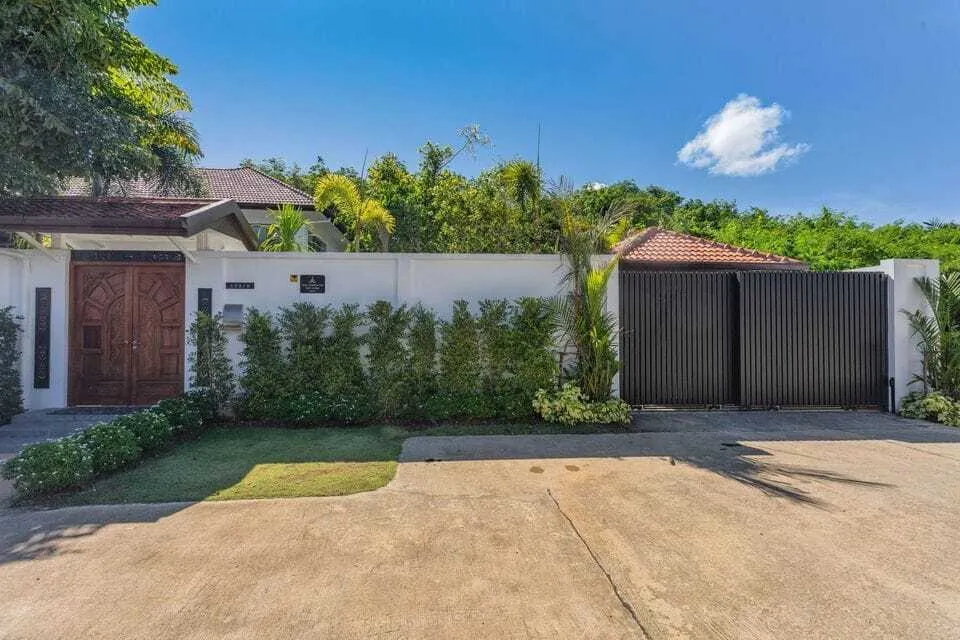 Spectacular 5 Bedroom with private pool villa for sale — Miniature 9