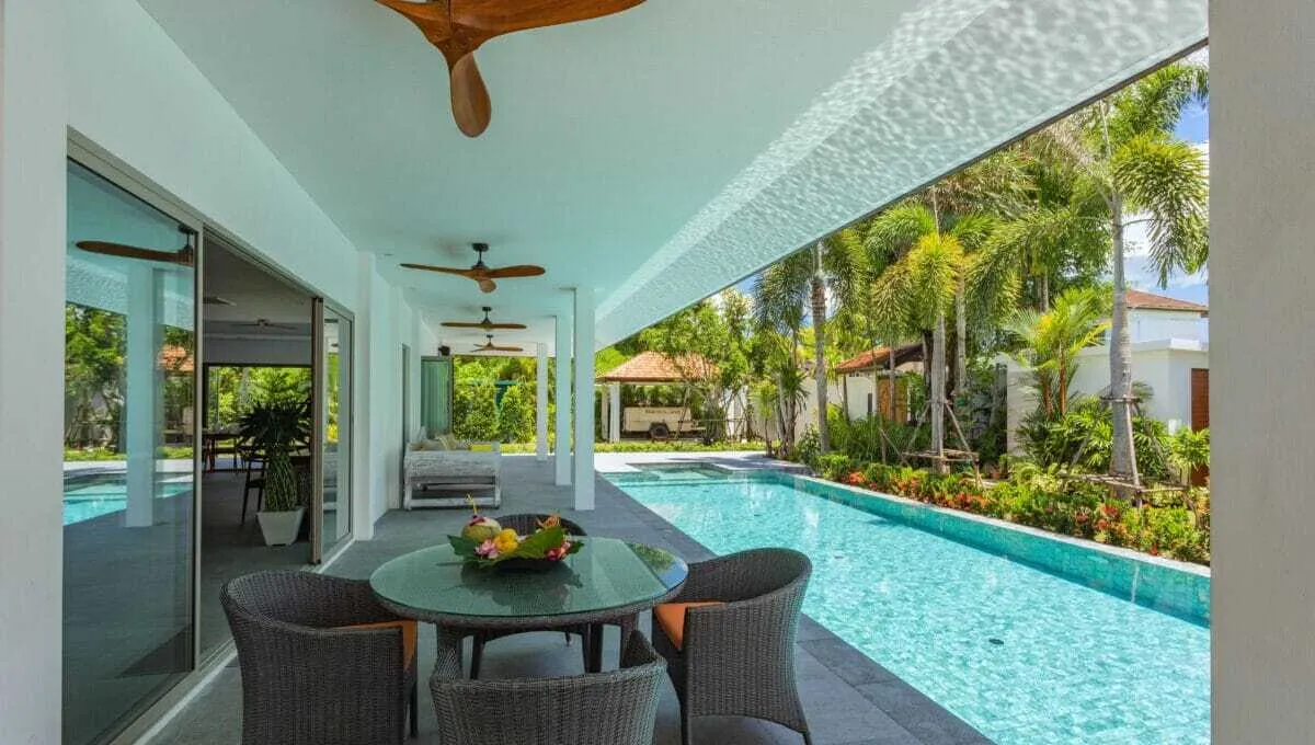 Spectacular 5 Bedroom with private pool villa for sale — Miniature 16