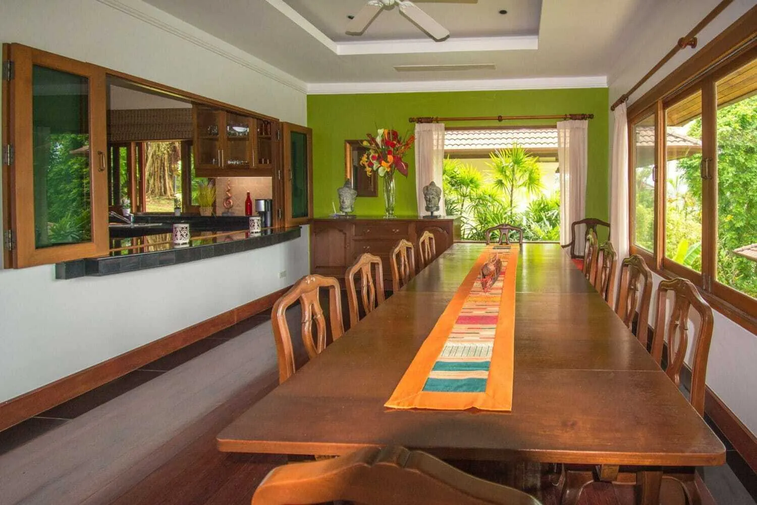 Private pool villa with 6 bedrooms for rent In Choeng Thale — Thumbnail 14