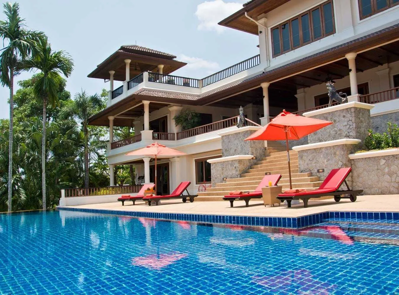 Private Pool Villa With 6 Bedrooms For Sale In Choeng Thale — Miniature 2