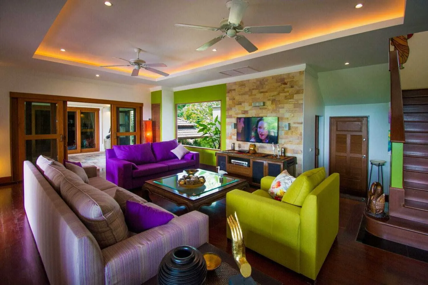Private Pool Villa With 6 Bedrooms For Sale In Choeng Thale — Miniature 9